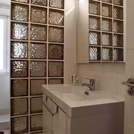 Moderno Centro * אוביידו